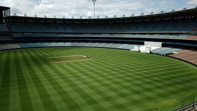 曼聯宣布新賽季11號球衣將由齊爾克澤穿戴 吉格斯往昔榮耀再現.